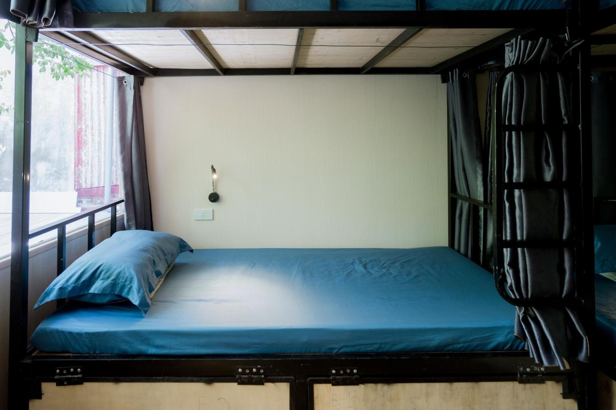 City Garden Hostel Нин Бин Екстериор снимка