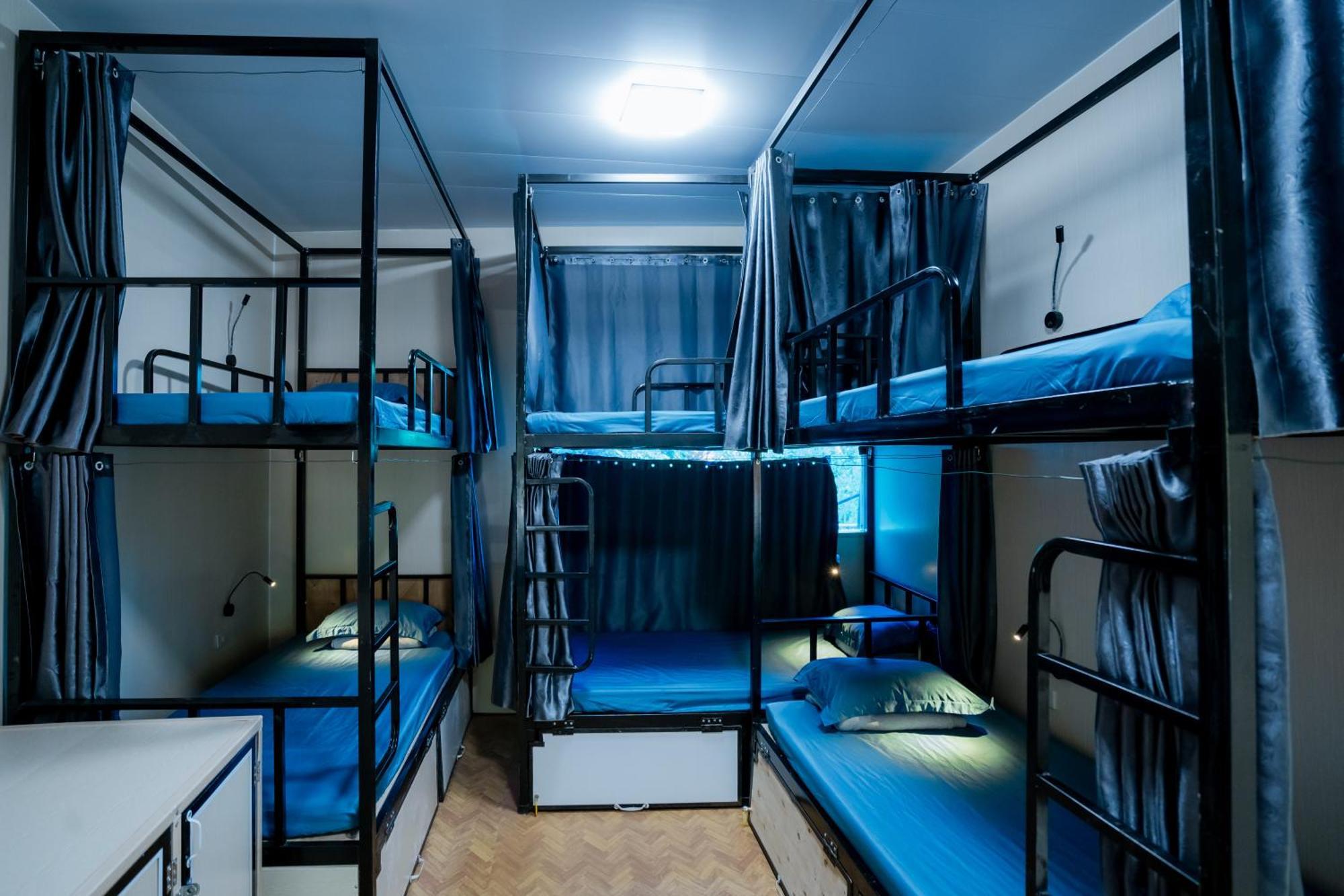 City Garden Hostel Нин Бин Екстериор снимка