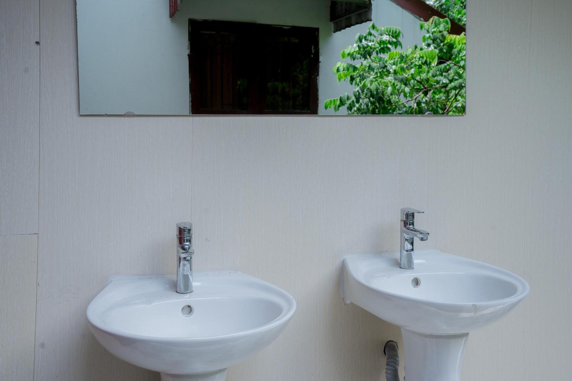 City Garden Hostel Нин Бин Екстериор снимка